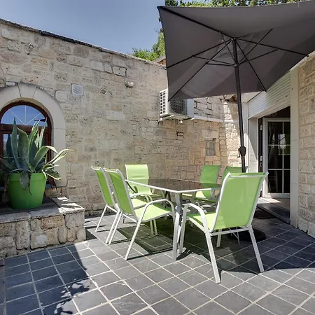 La Vieille Source Apartment